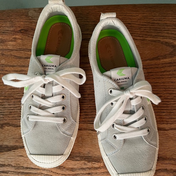 Cariuma OCA Low Suede Sneaker Off-White Worn Twice Women's Size 7 Men's Size 5.5 - Picture 2 of 7